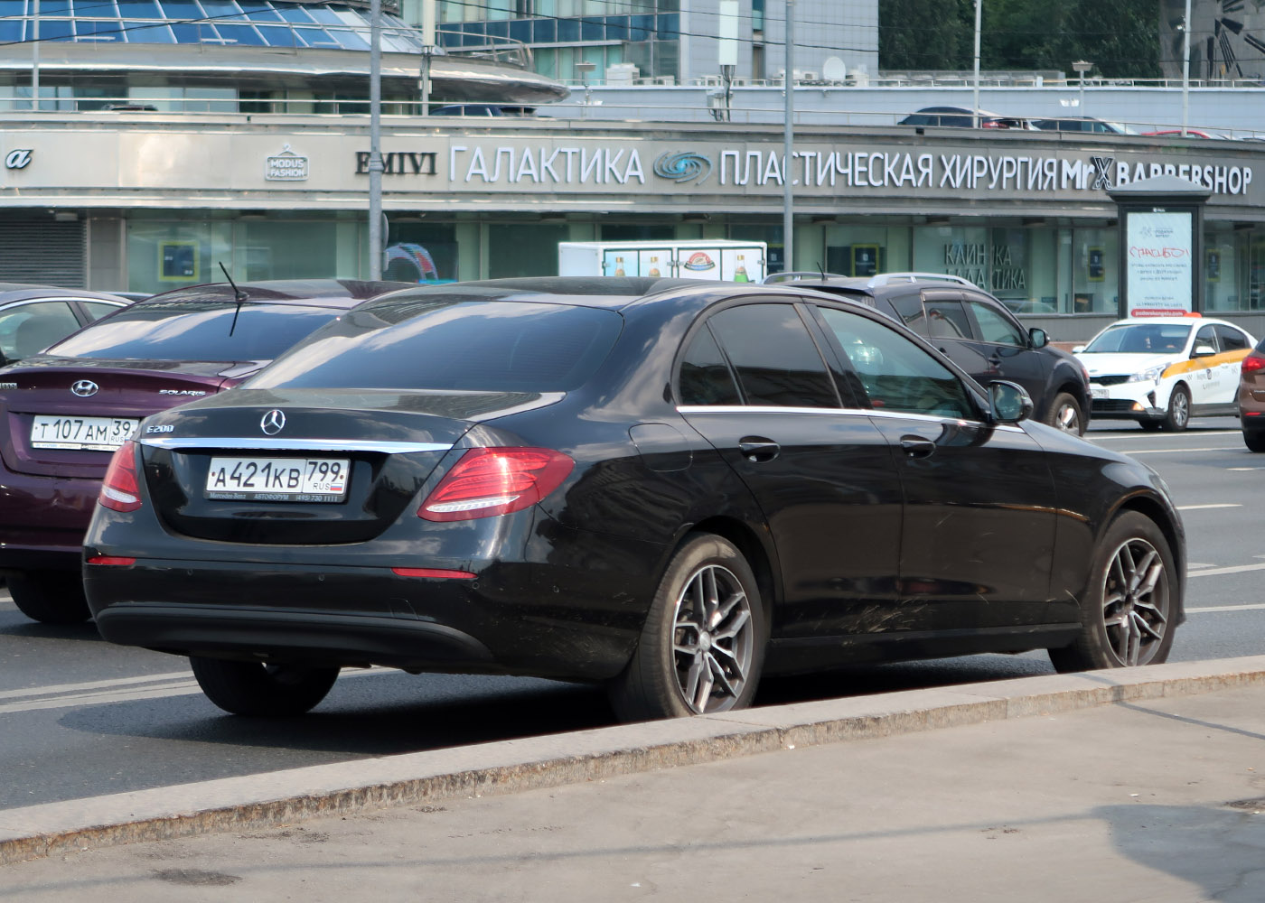 Межгород (Москва - Санкт-Петербург), Mercedes-Benz E-Klasse № А 421 КВ 799